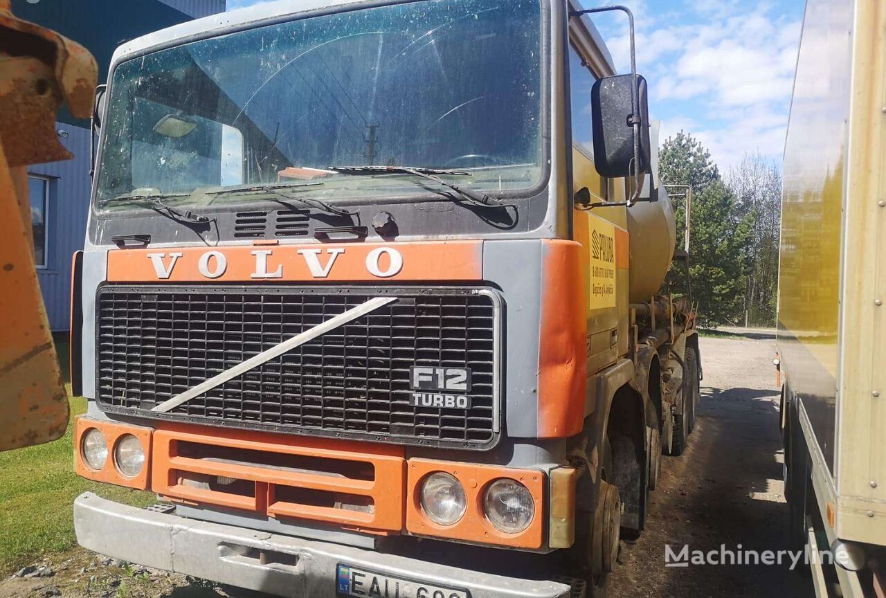 автобетонозмішувач Volvo F12