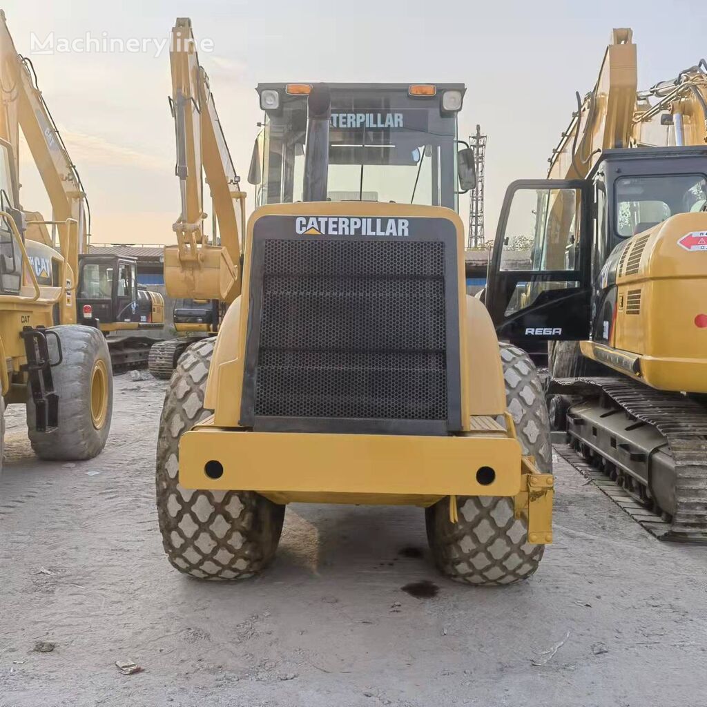 дорожній коток Caterpillar CS-583D