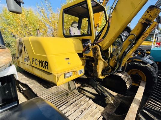 гусеничний екскаватор Komatsu PC110R