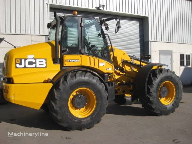 телескопічний фронтальний навантажувач JCB TM420