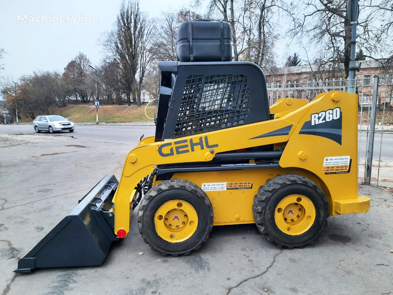 мини-погрузчик Gehl R260